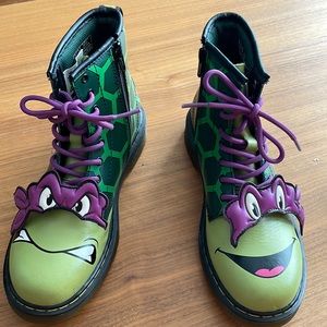Dr. Martens “Donatello” TMNT kids boots - UK 3/US 4 big kids